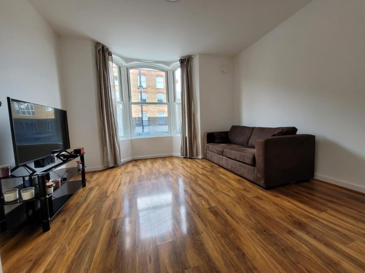 Stunning 1 Bedroom Apartment In London Exterior foto